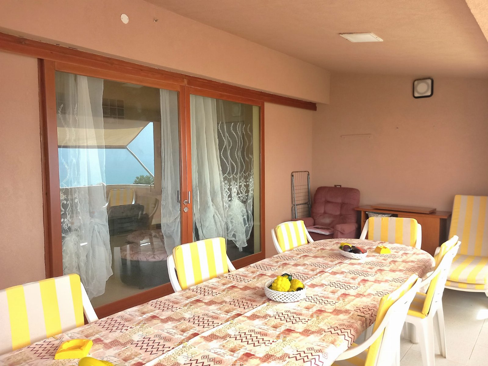 OCEANFRONT Vacation Rentals at Villa Wanda