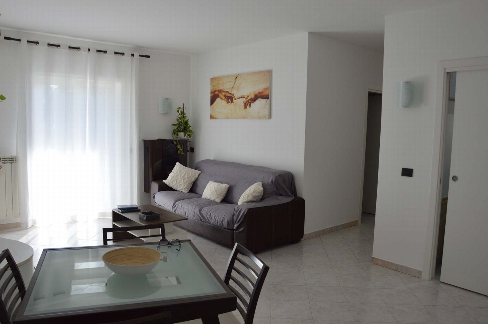 Habitación en apartamento compartido con el anfitrión, con uso de toda la casa