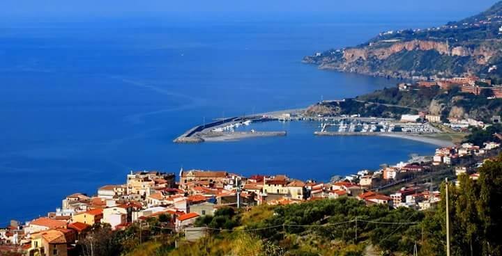 HOTEL RISTORANTE LA CARRUBA CETRARO (CS)