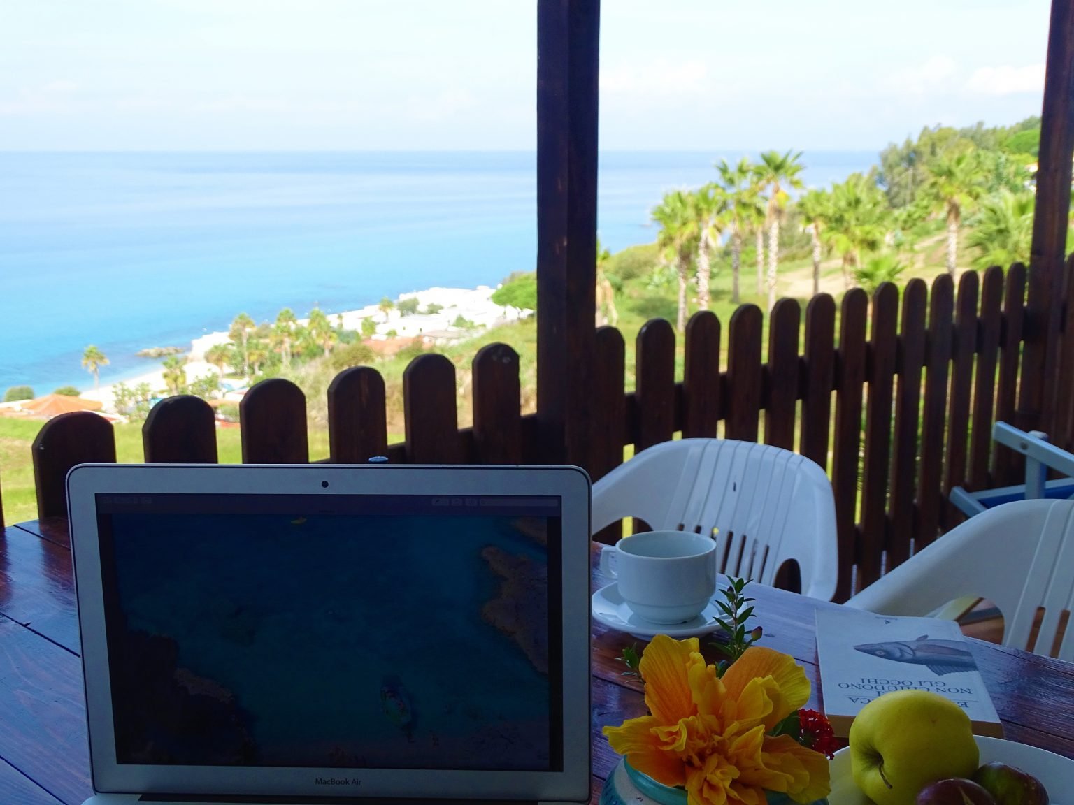 Capo Vaticano: Appartamenti Trilocale 3 posti con cucina vista mare. Spiaggia privata. Sunset Yoga