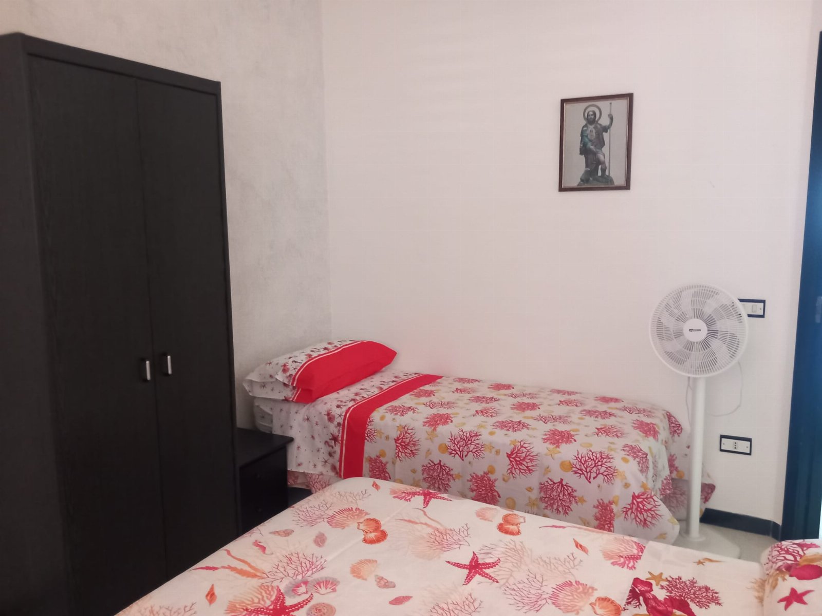 OCEANFRONT Vacation Rentals at Villa Wanda