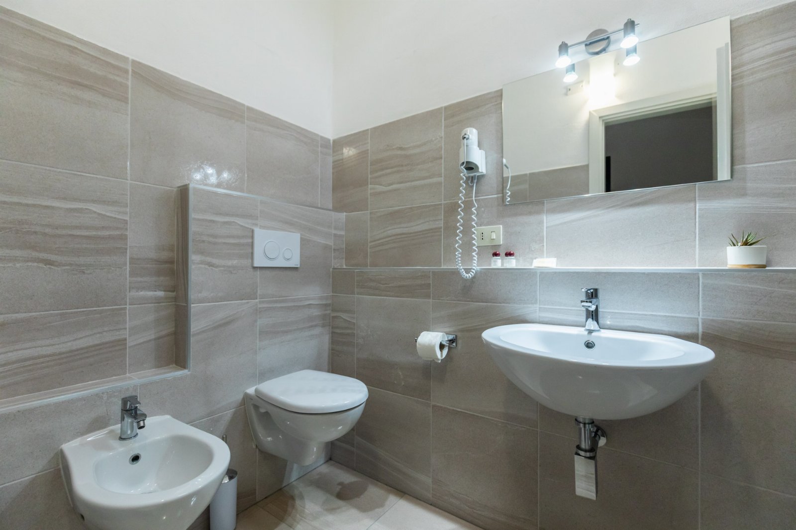 Double Room in B&B with Private Beach. Sunset Yoga.