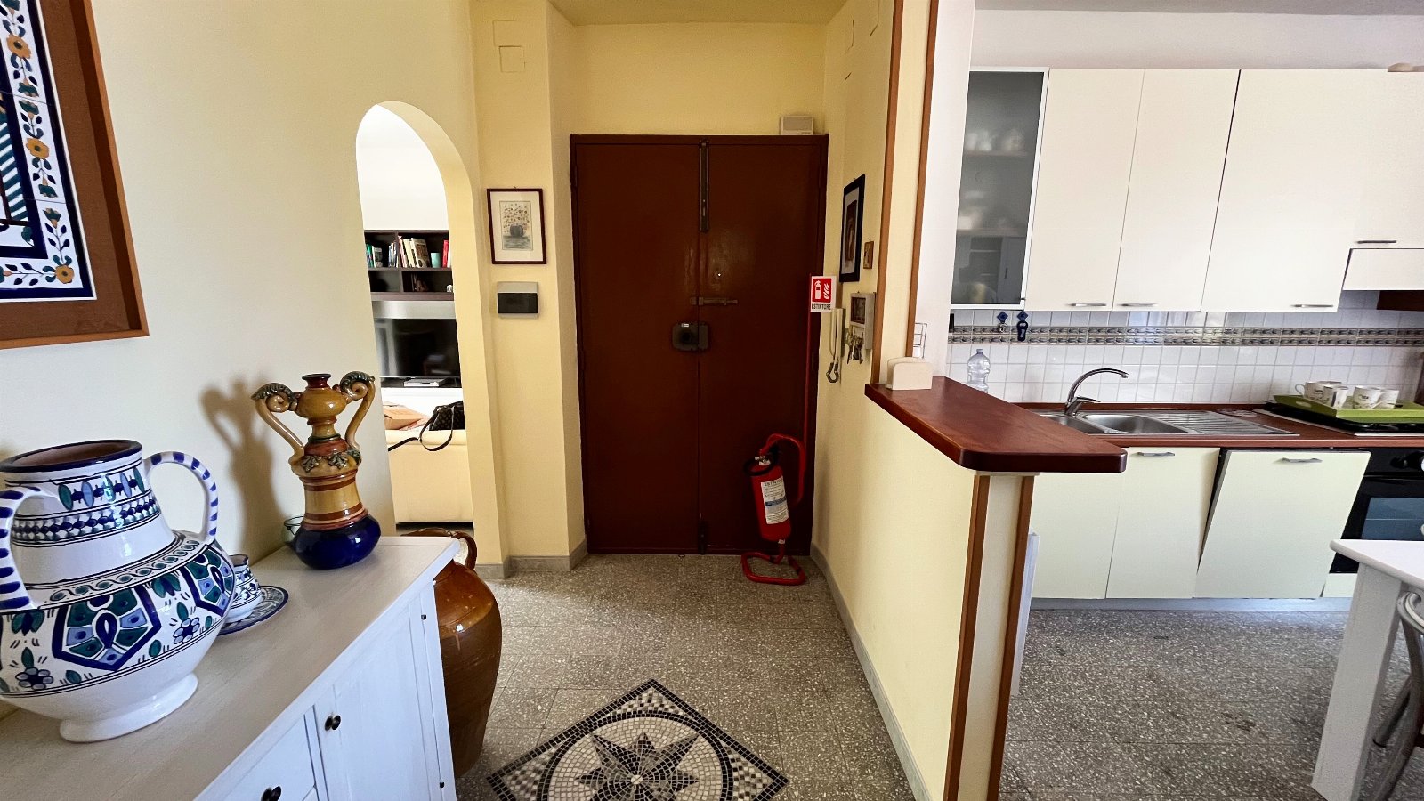 Apartment just a stone's throw from the sea