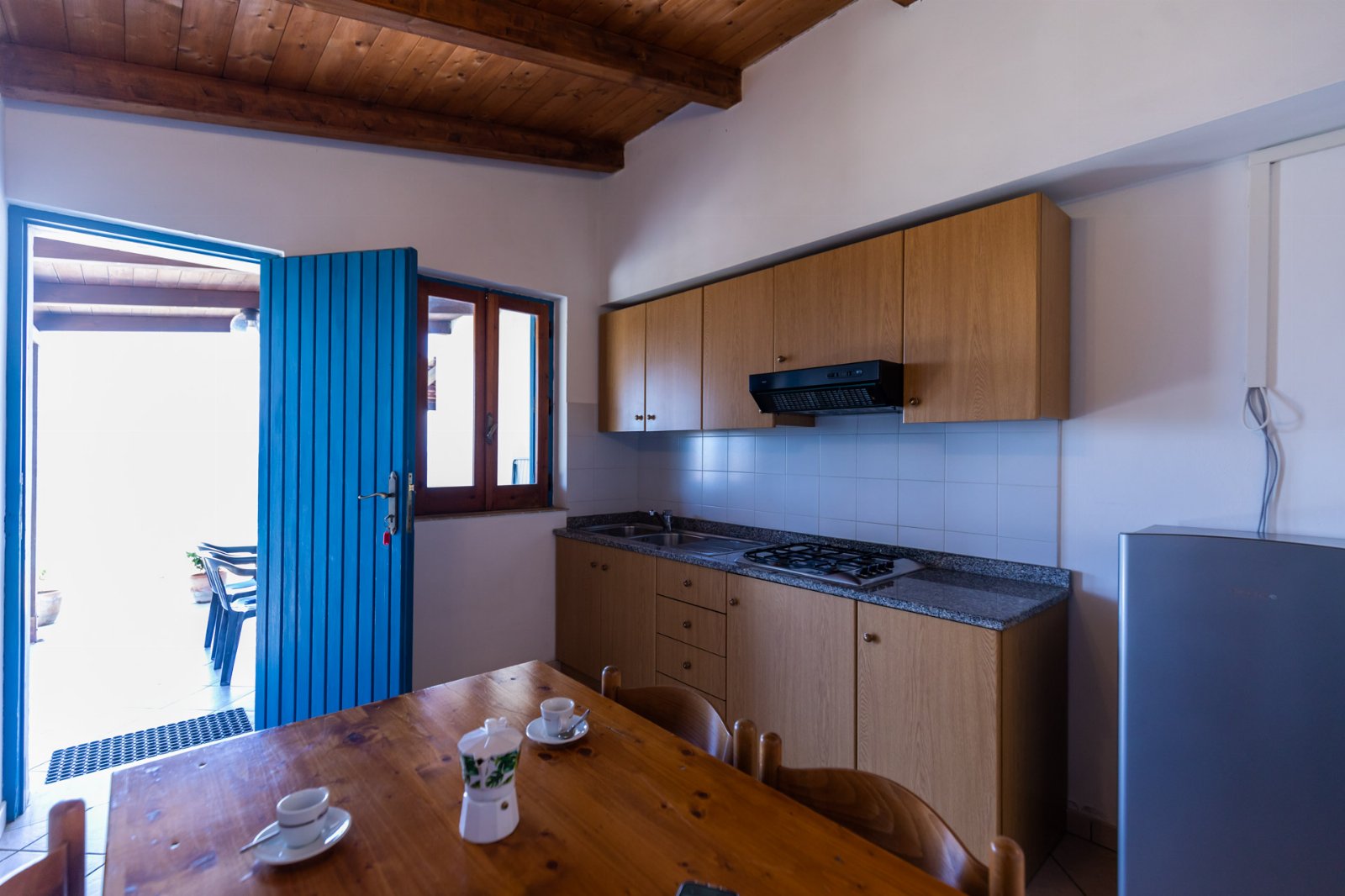 Capo Vaticano: Appartamenti Trilocale 3 posti con cucina vista mare. Spiaggia privata. Sunset Yoga