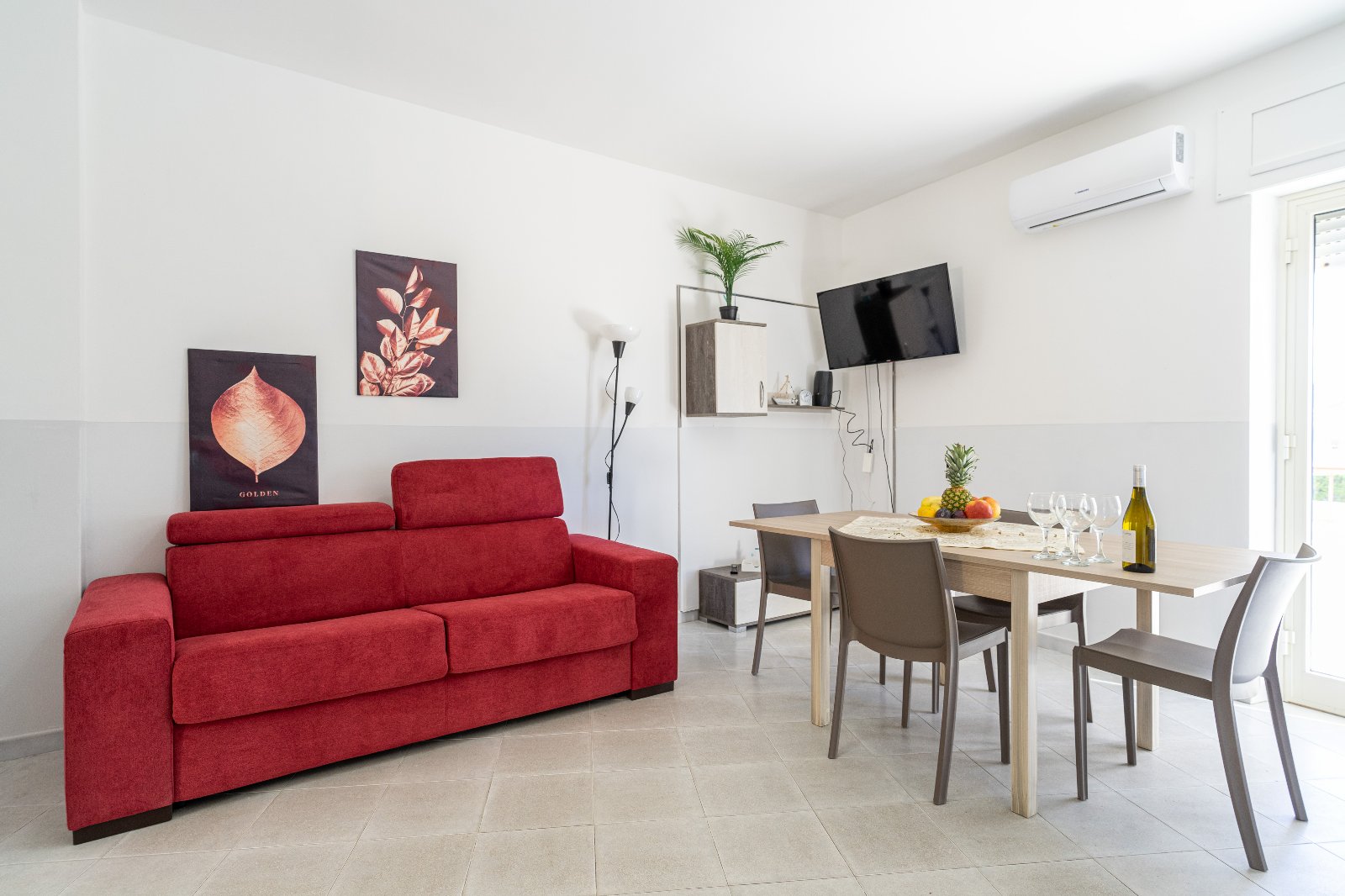 Geräumiges Apartment mit 2 Schlafzimmern direkt am Meer