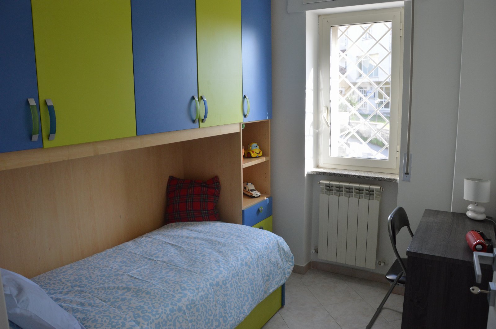 Habitación en apartamento compartido con el anfitrión, con uso de toda la casa