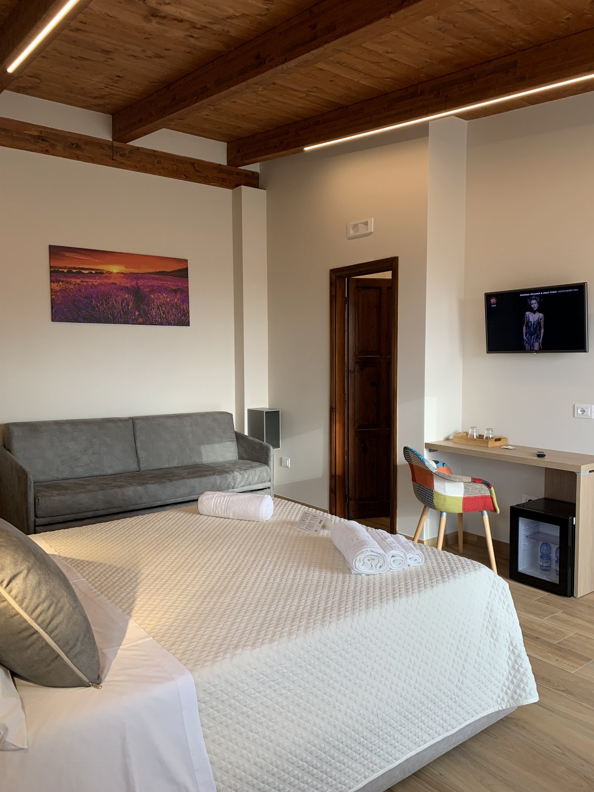 Villa con piscina vista mare