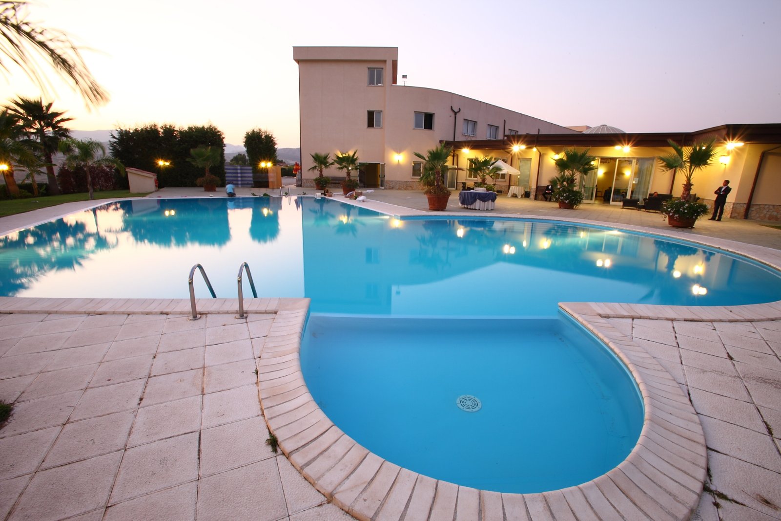 Splendide complexe hôtelier avec une vue magnifique sur la mer de RIACE