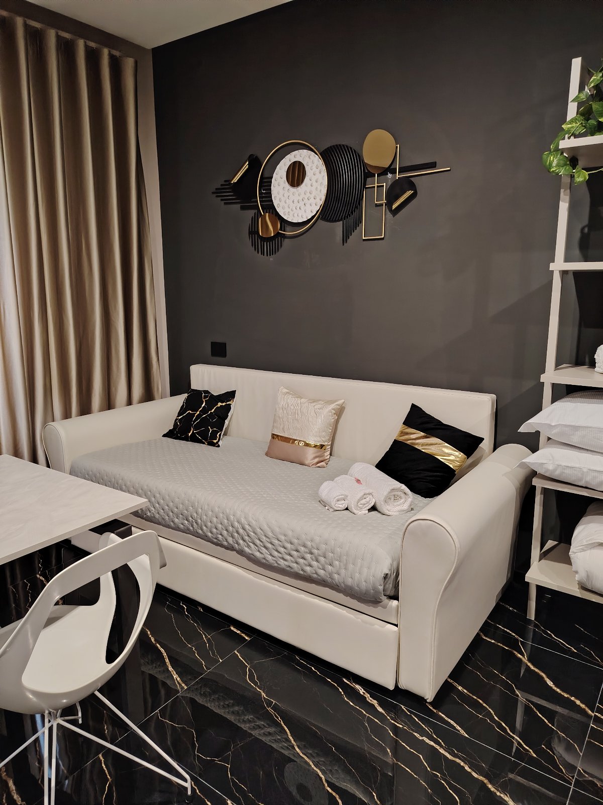 Prestige Elite holiday house