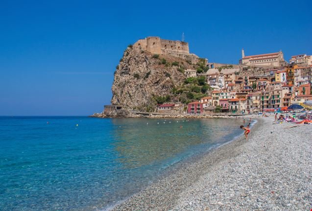 Zweizimmerwohnung nur 30 m vom Strand von Scilla entfernt