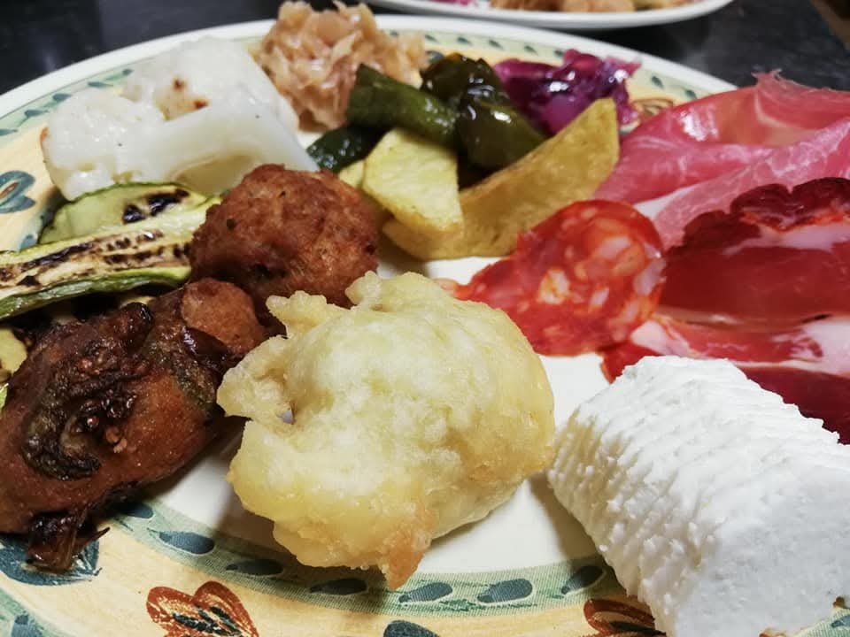 Agriturismo a Paola vicino al Santuario San Francesco e vicino al mare con piscina ristorante pizzeria fattorie didattiche