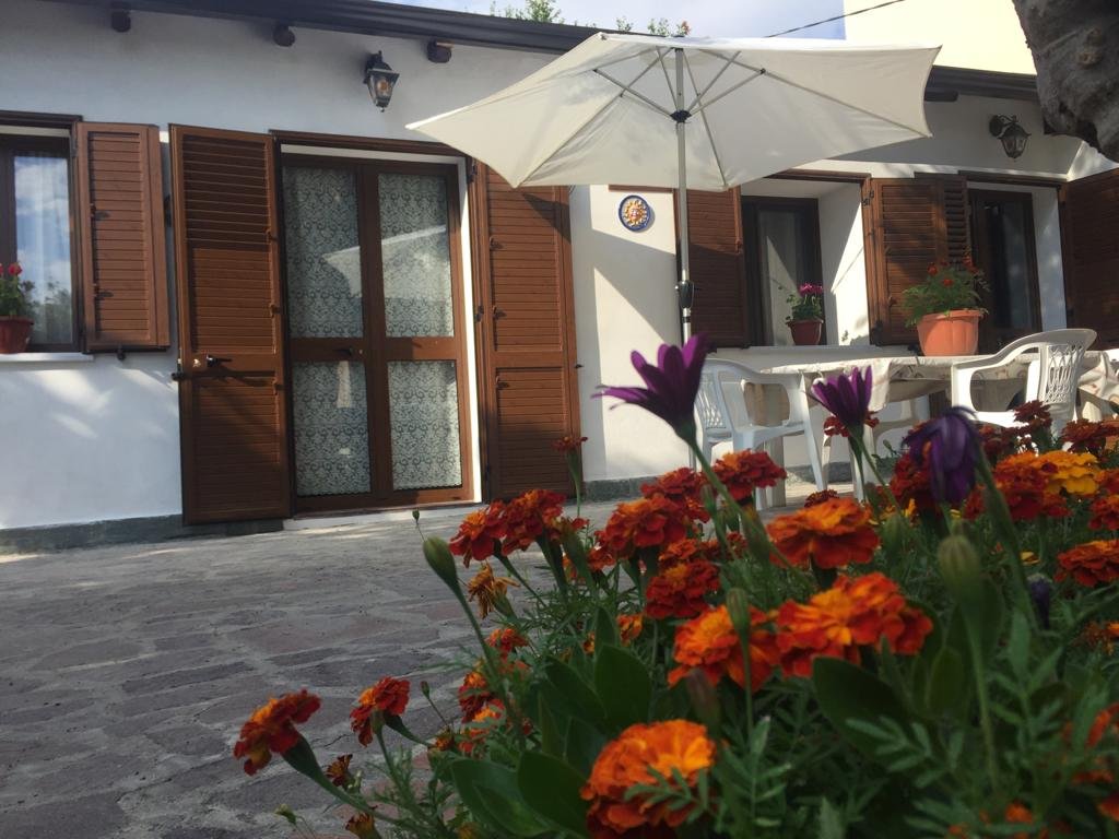 Comodo  bilocale  in Villetta