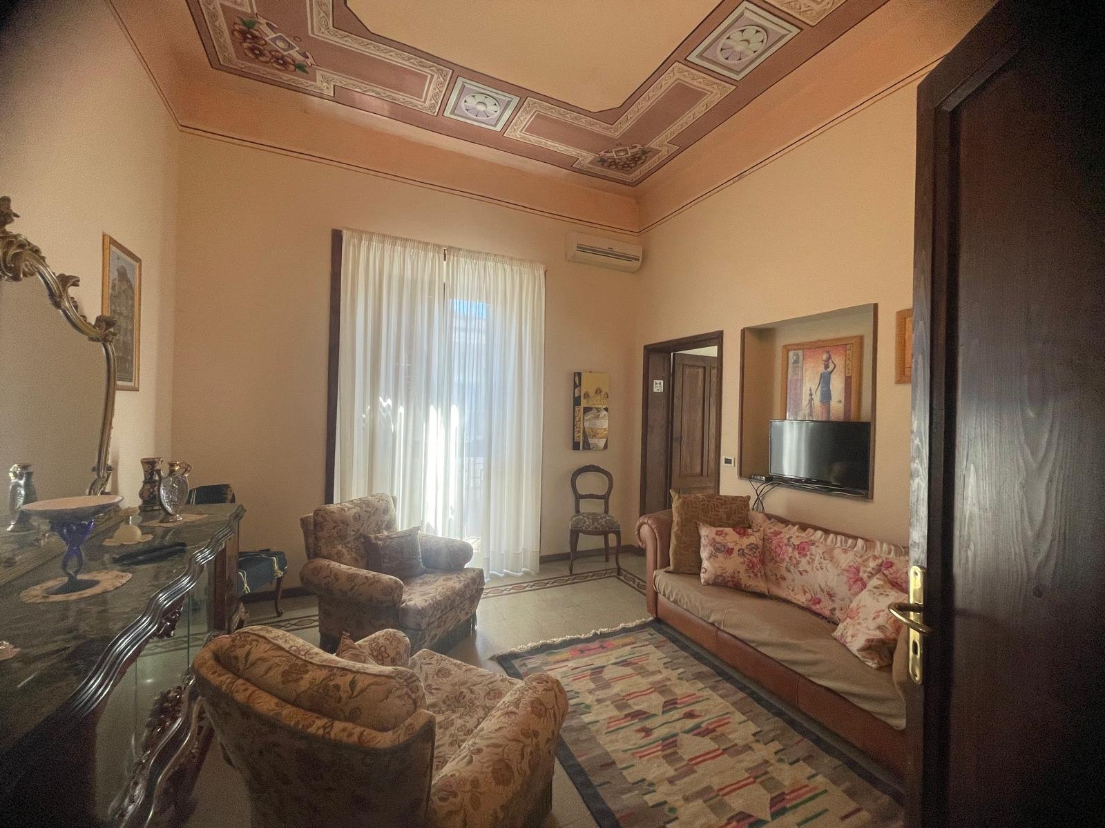Encantadora residencia en Melito Porto Salvo, entre el centro histórico y el mar.