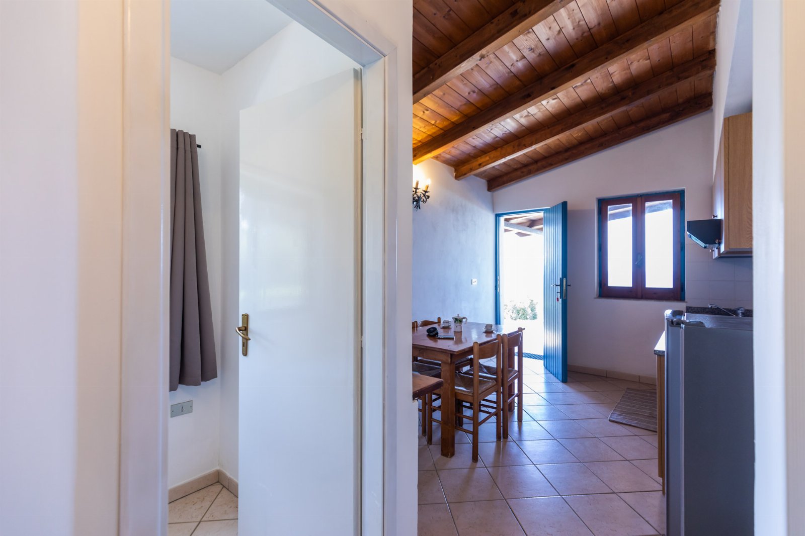 Capo Vaticano: Appartamenti Trilocale 3 posti con cucina vista mare. Spiaggia privata. Sunset Yoga