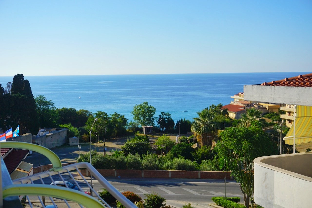 Yale - Stars Home Tropea