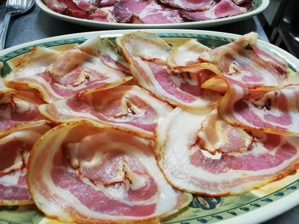 Agriturismo a Paola vicino al Santuario San Francesco e vicino al mare con piscina ristorante pizzeria fattorie didattiche