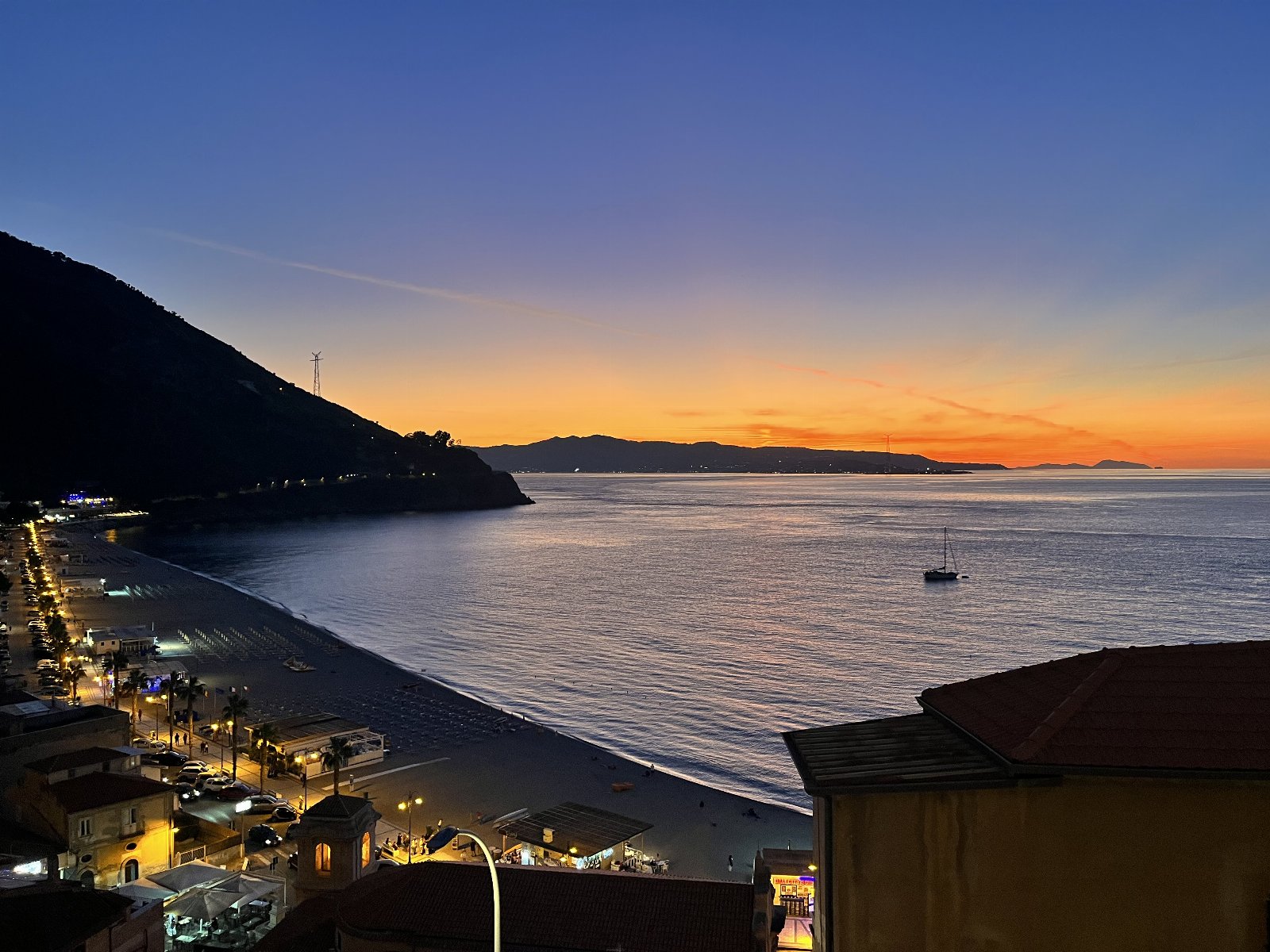Abbraccio di Scilla