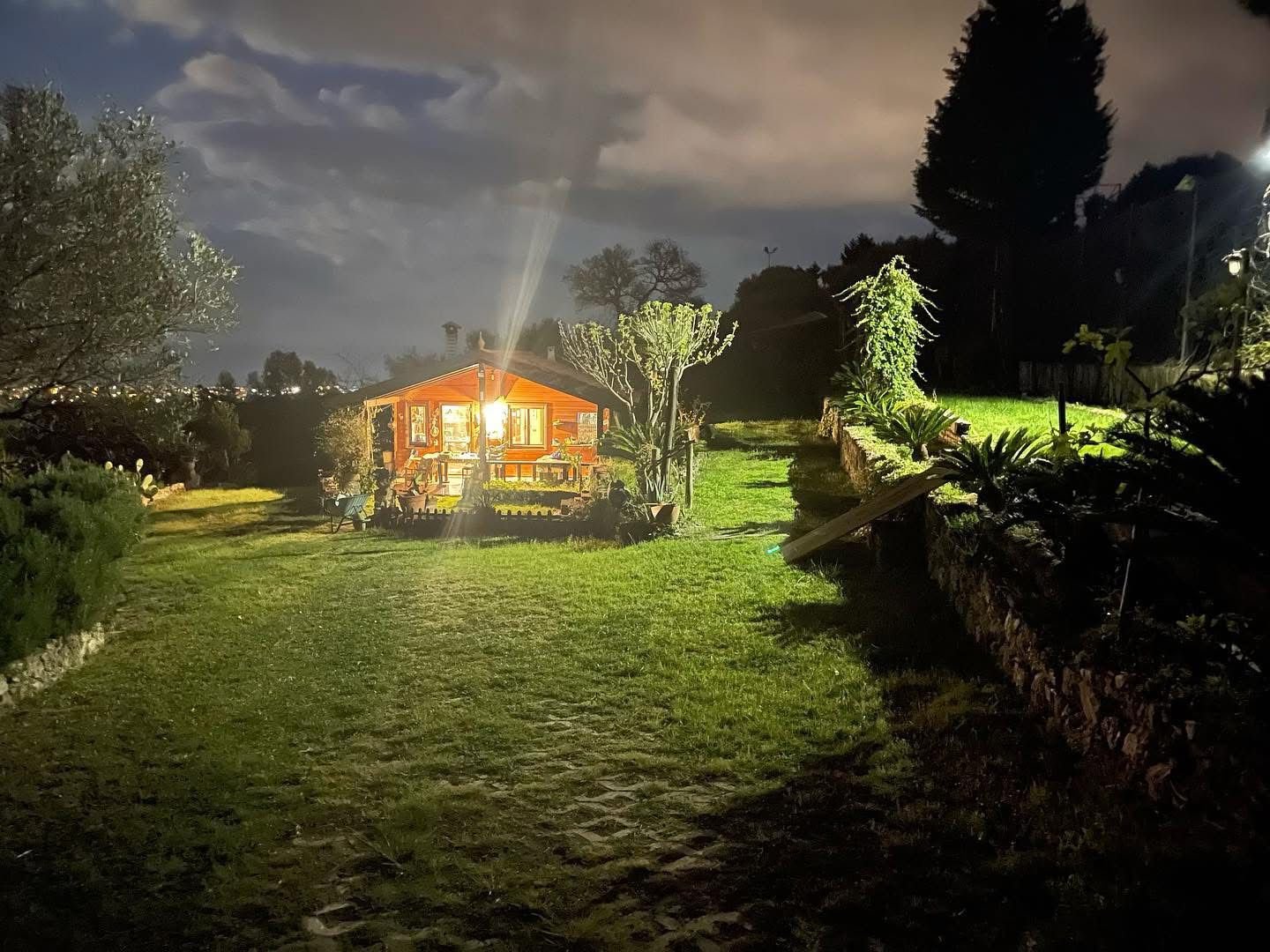 Villa mit Anwesen in den Hügeln von Siderno Superiore – zwischen Meer, Natur und Entspannung