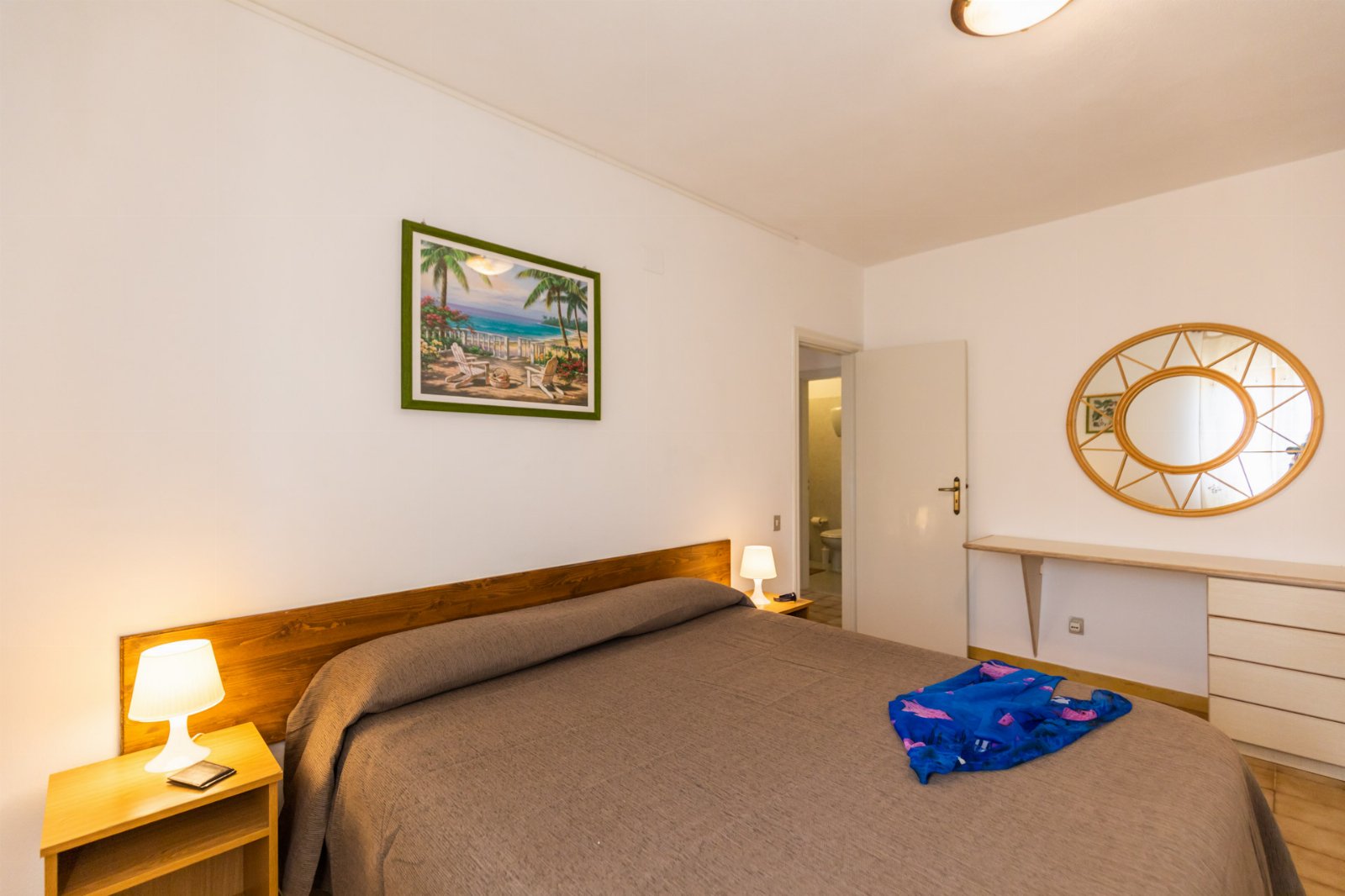 Capo Vaticano: Appartamenti Trilocale 3 posti con cucina vista mare. Spiaggia privata. Sunset Yoga