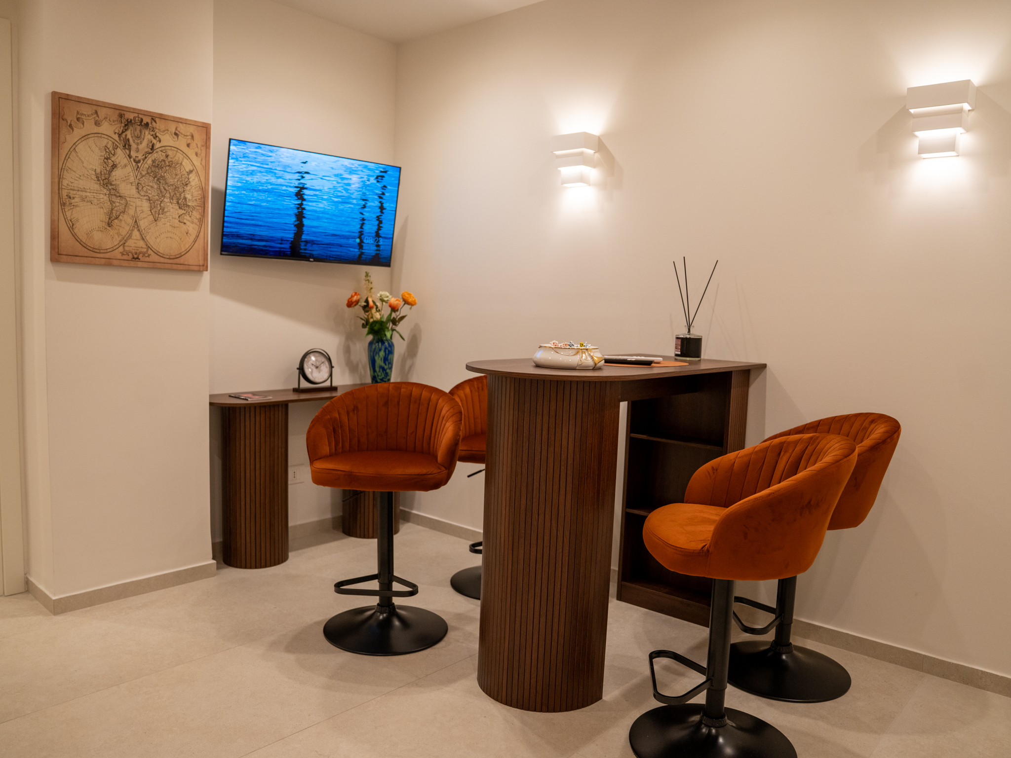 ELYRA Rooms