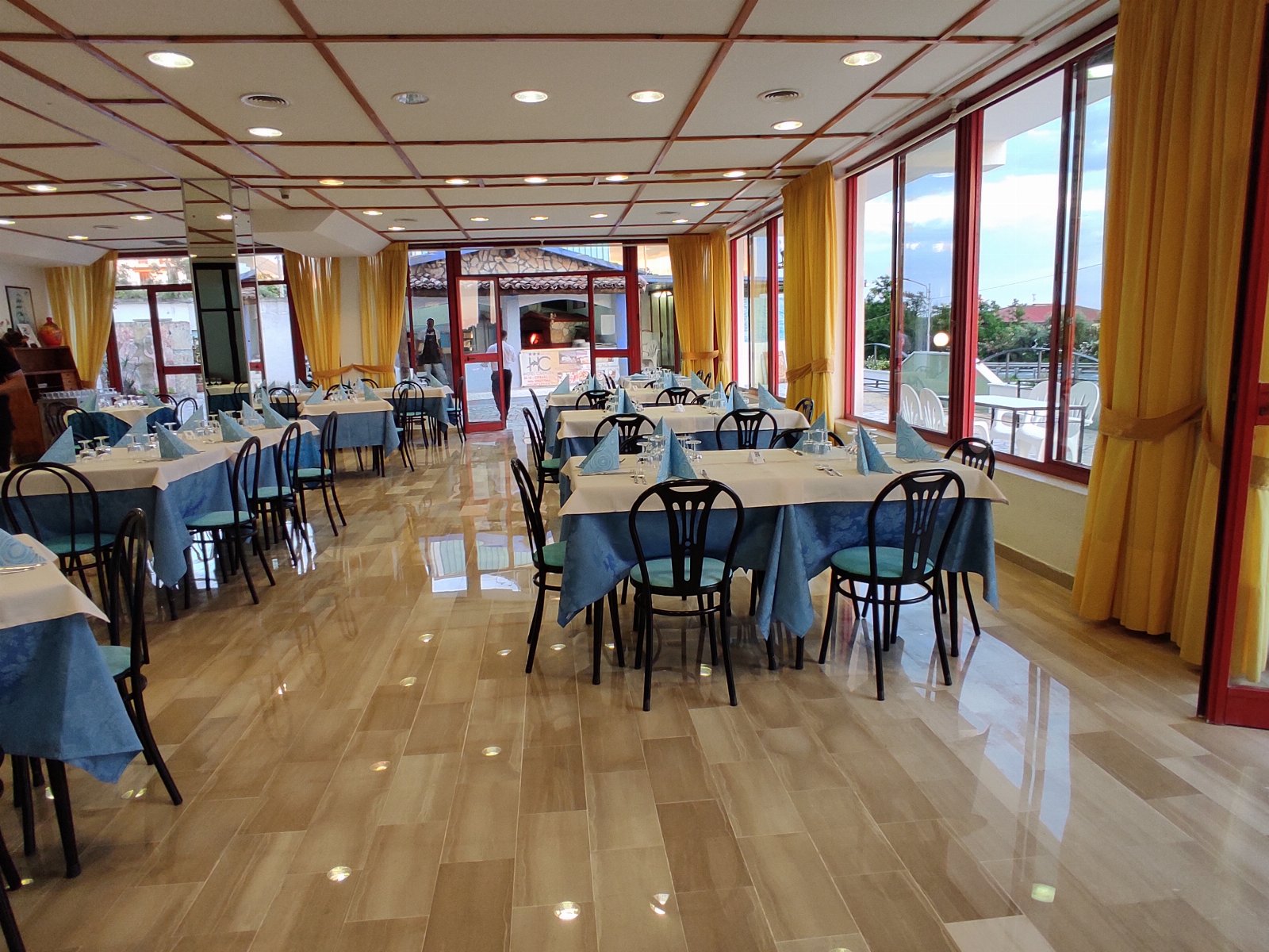 HOTEL RISTORANTE LA CARRUBA CETRARO (CS)