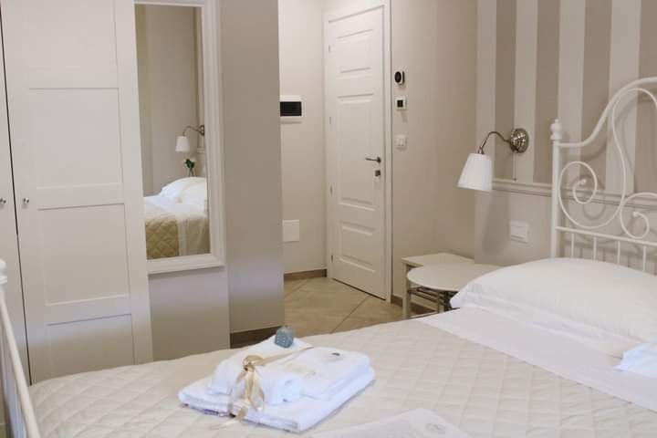 Crialesi Boutique Rooms