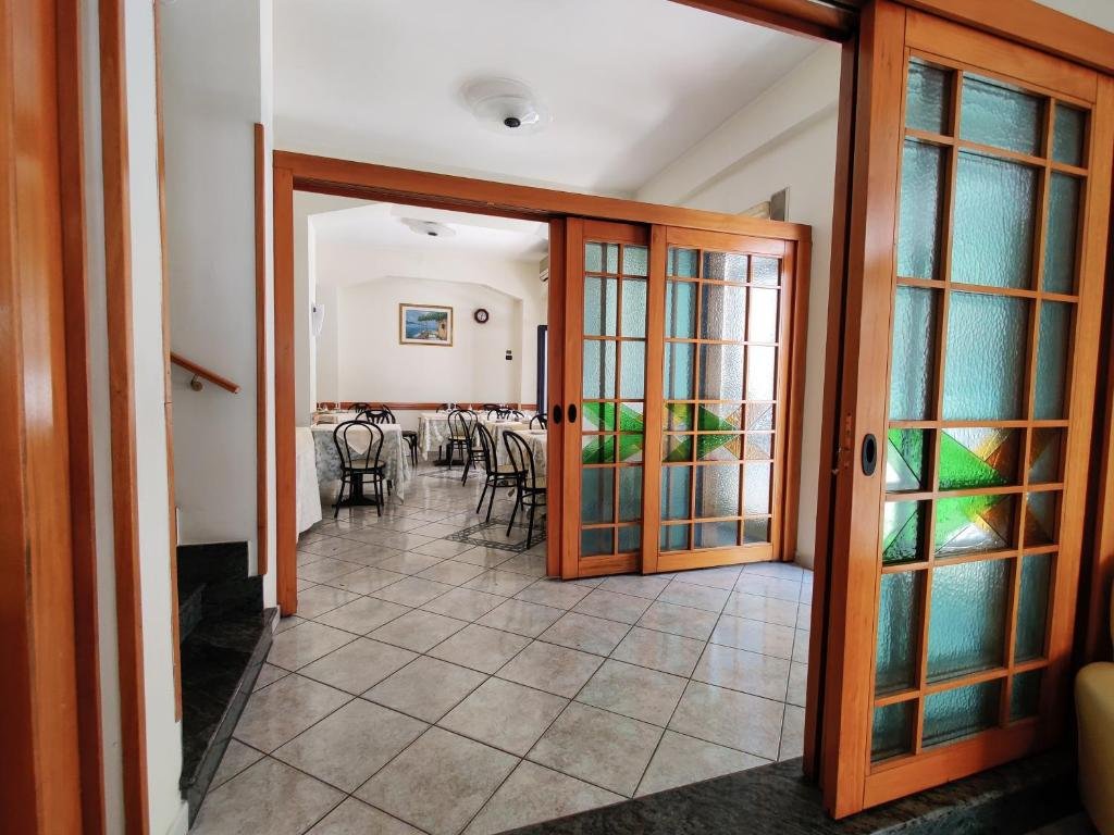 Rodzinny hotel 3-gwiazdkowy w Bagnara Calabra