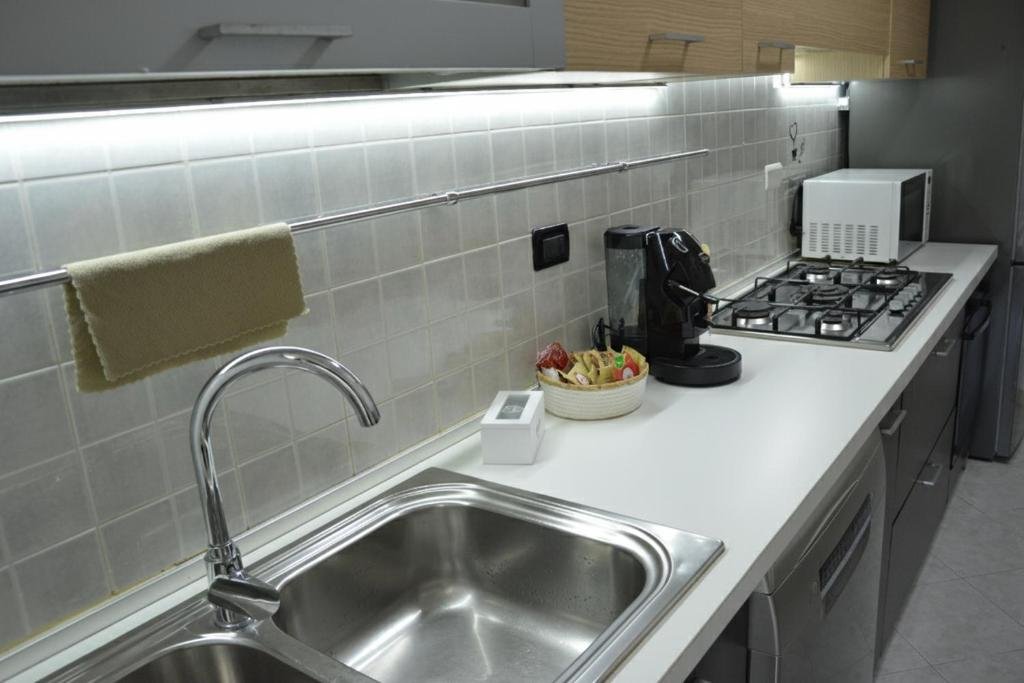 Habitación en apartamento compartido con el anfitrión, con uso de toda la casa