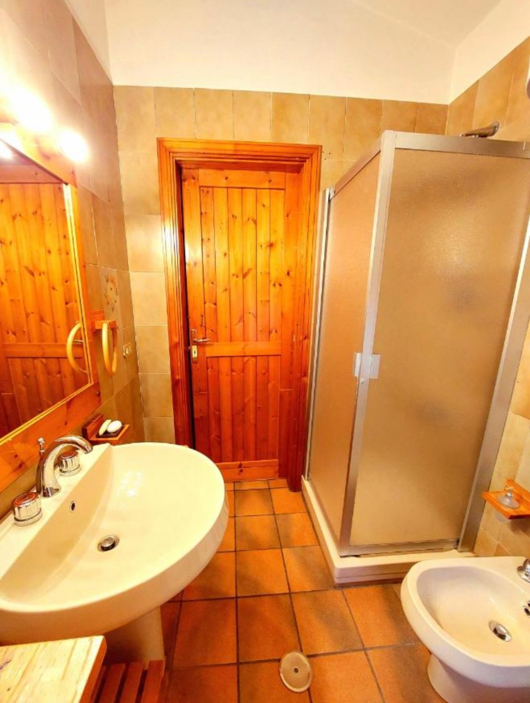 Centraal gelegen appartement met parkeergelegenheid