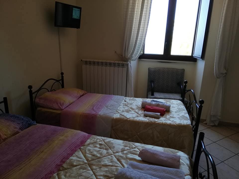 Agriturismo a Paola vicino al Santuario San Francesco e vicino al mare con piscina ristorante pizzeria fattorie didattiche