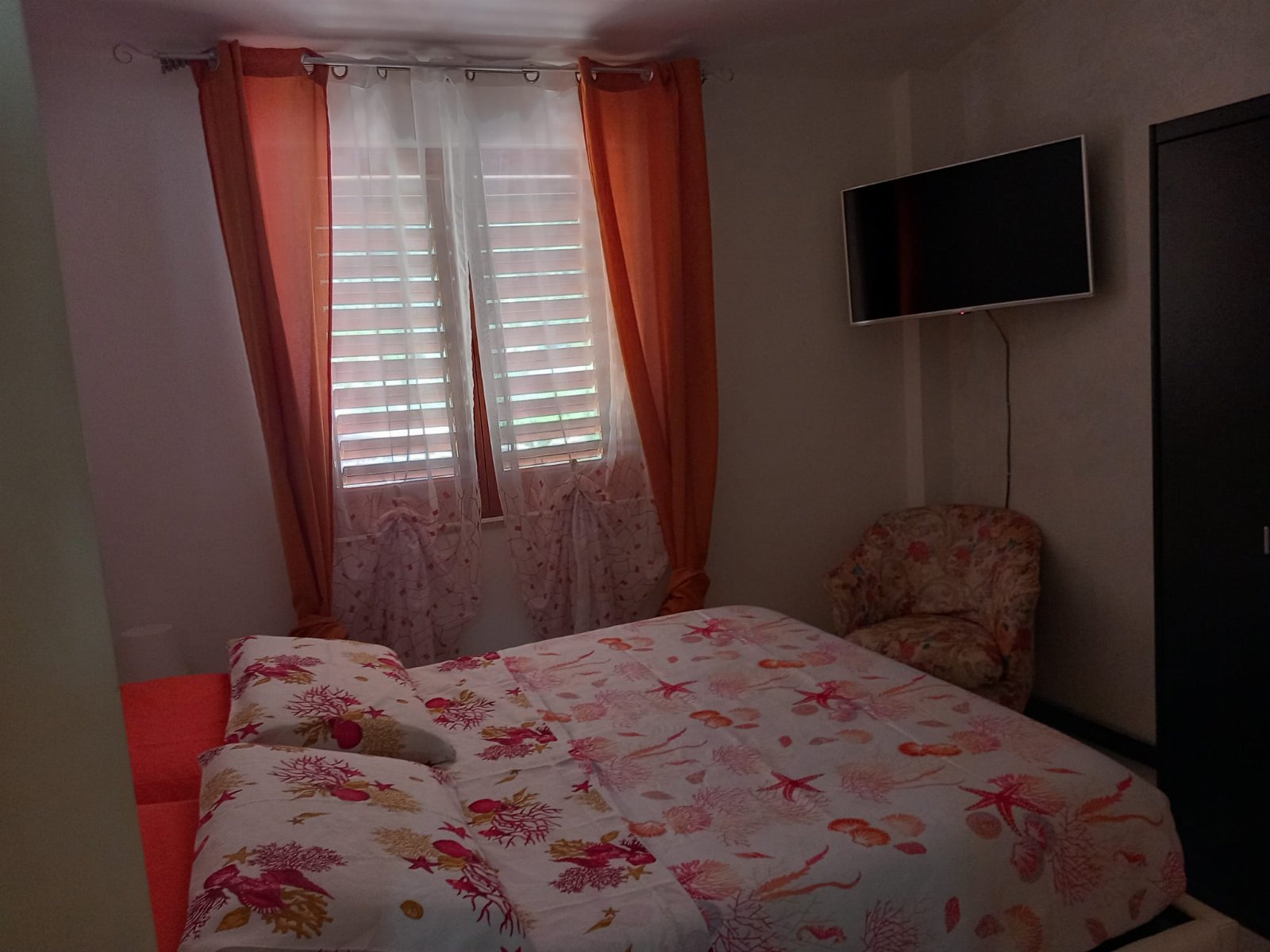OCEANFRONT Vacation Rentals at Villa Wanda