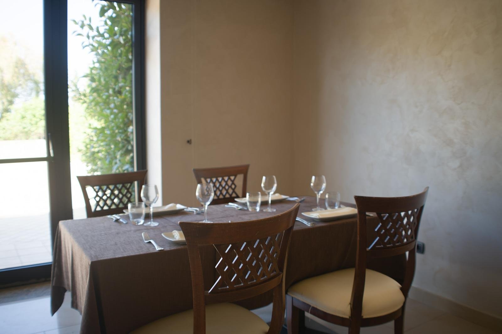 3-gwiazdkowy hotel z pokojami z widokiem na morze, restauracją i przestrzenią eventową w Briatico, na Costa degli Dei.