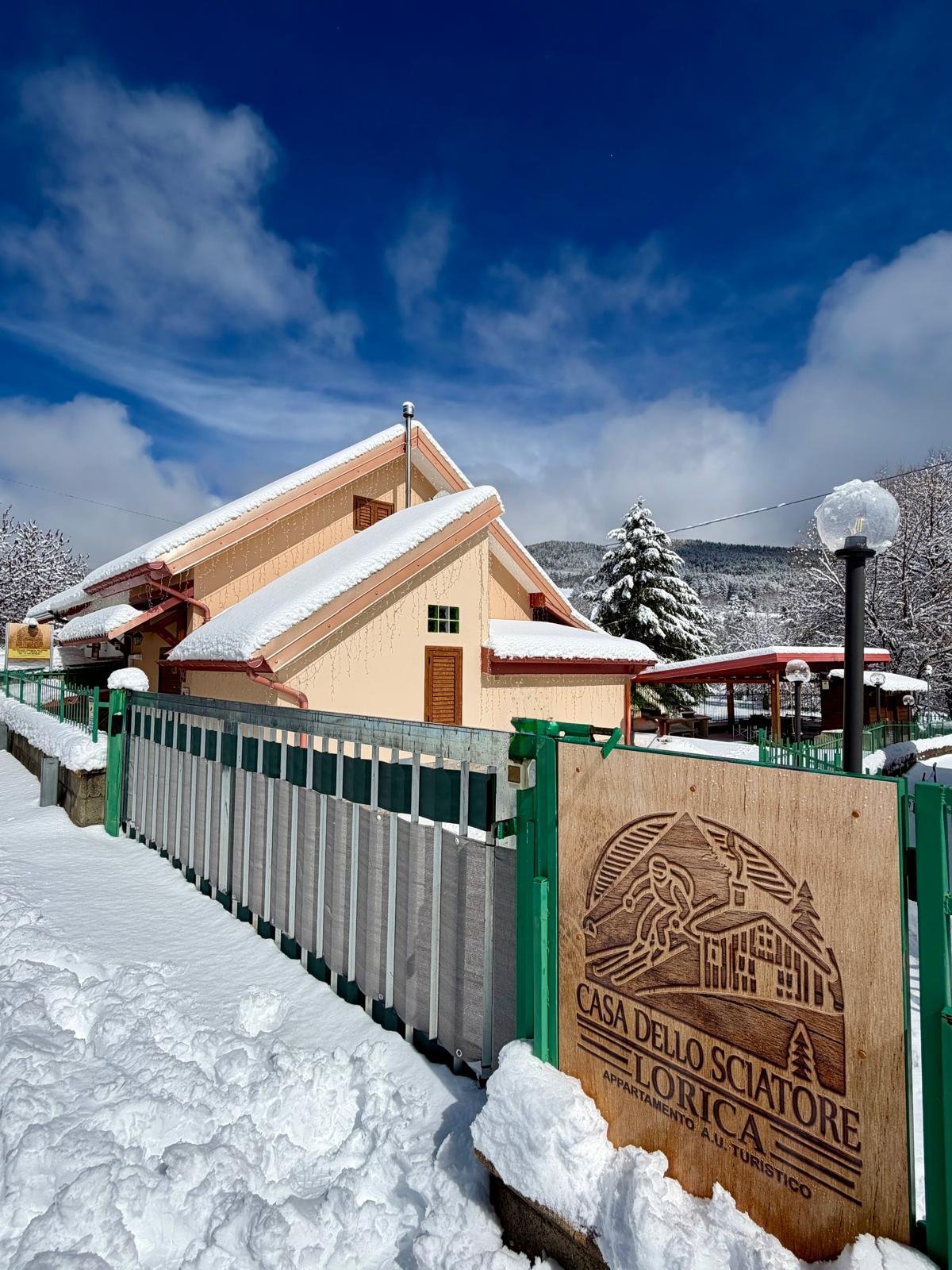 CASA DELLO SCIATORE LORICA