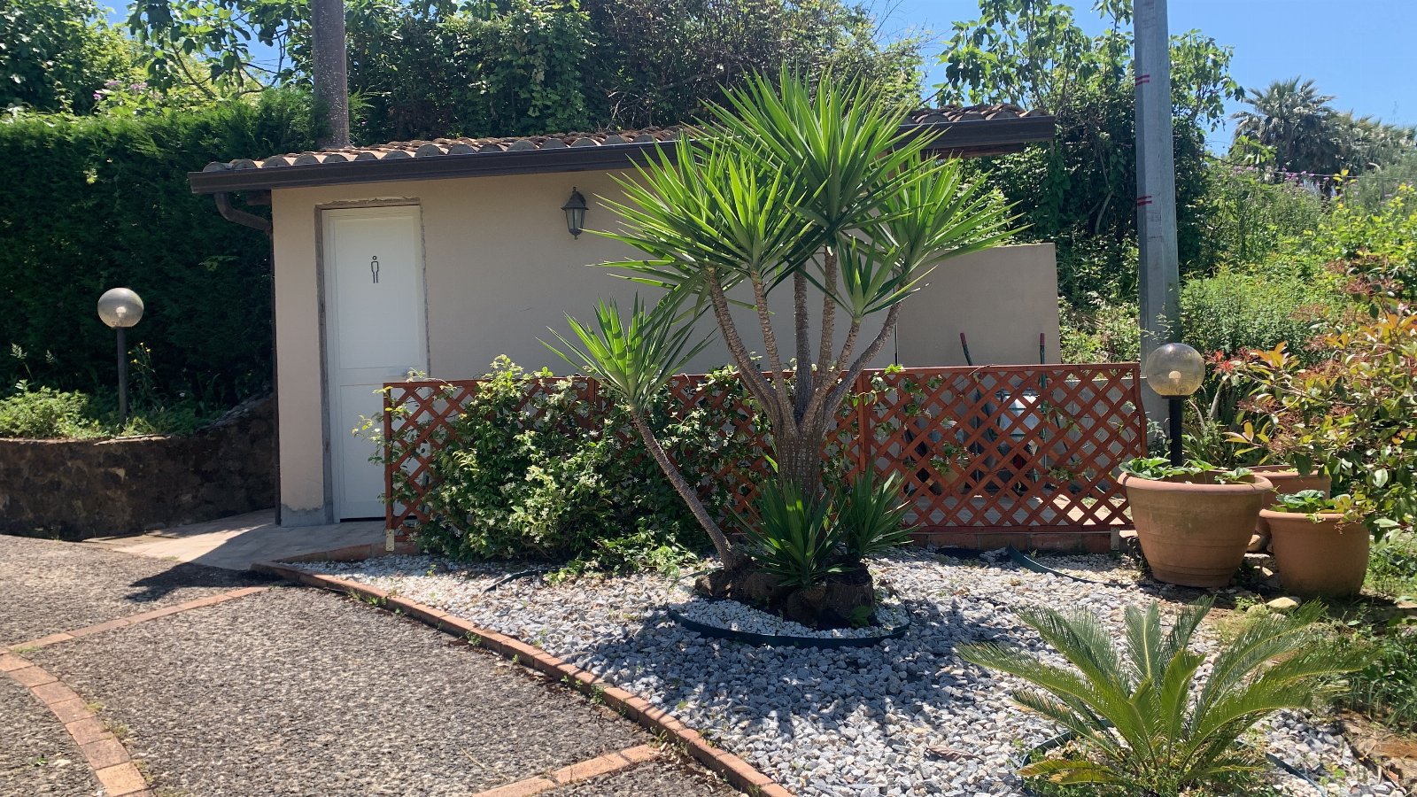 Villa con piscina vista mare