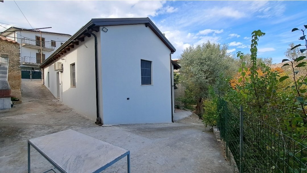 Casetta bianca