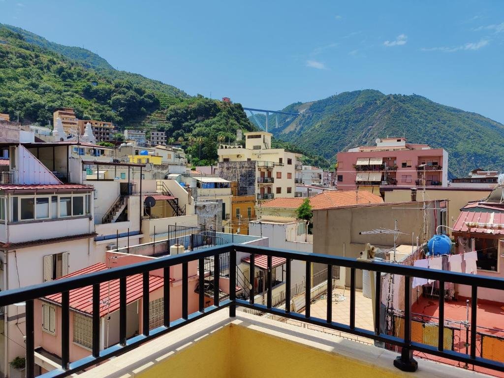 Rodzinny hotel 3-gwiazdkowy w Bagnara Calabra