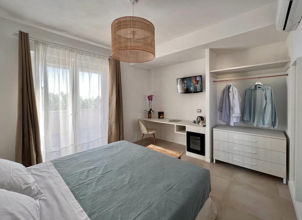 Casa Cunaci Bed and Breakfast.      "Una finestra sul Mediterraneo"