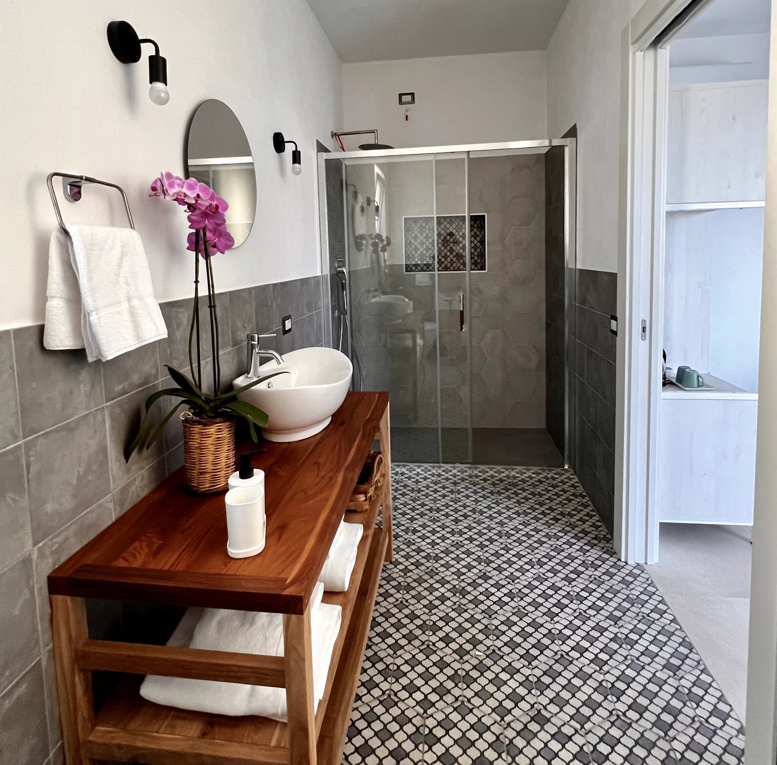 Casa Cunaci Bed and Breakfast.      "Una finestra sul Mediterraneo"