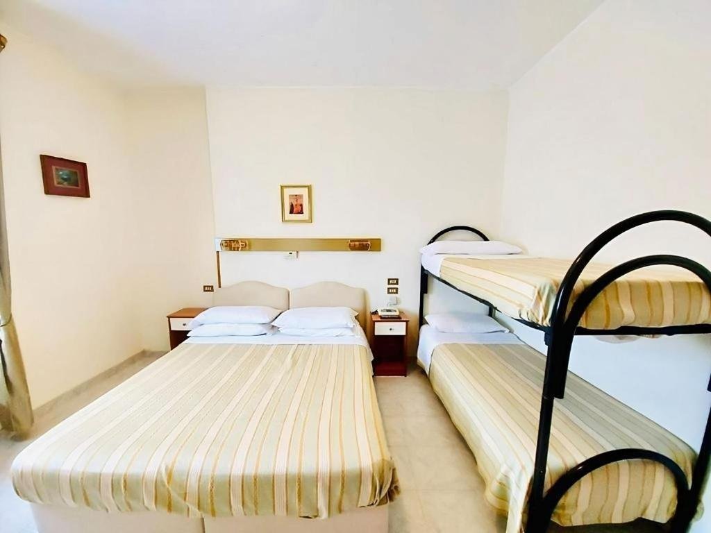 Rodzinny hotel 3-gwiazdkowy w Bagnara Calabra