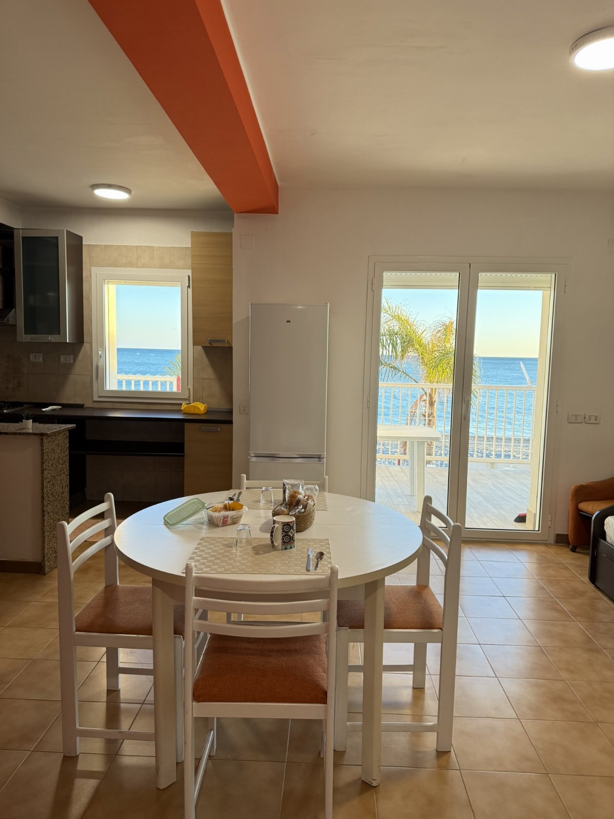 SanLorenzoBeach: Direct aan zee, veranda, 5 slaapplaatsen