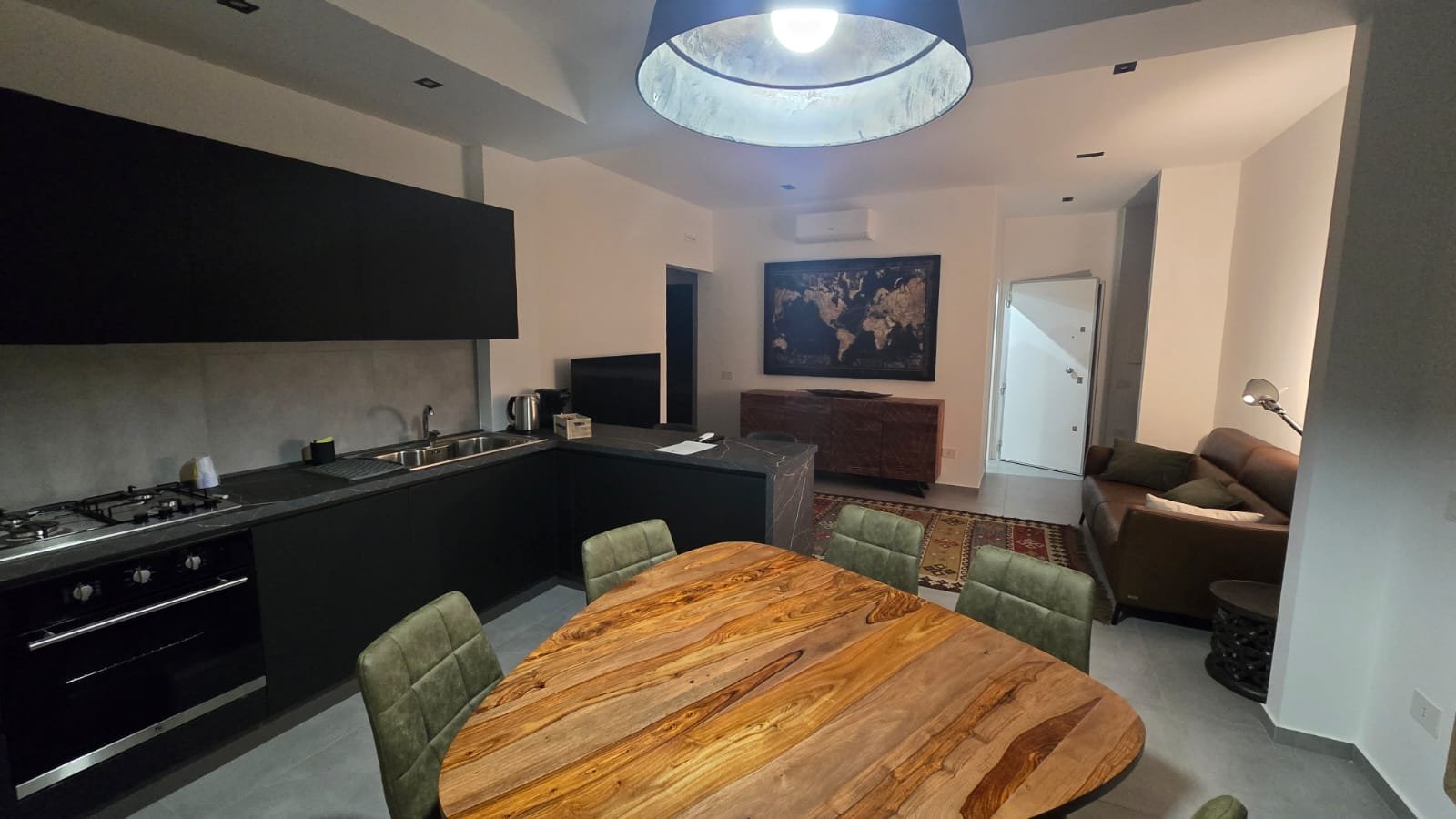 APARTAMENT NA WYNAJEM KRÓTKOTERMINOWY W SAMYM CENTRUM CORIGLIANO SCALO