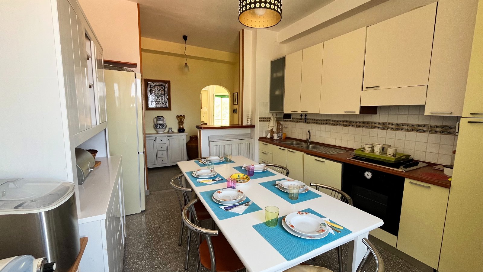 Apartment just a stone's throw from the sea