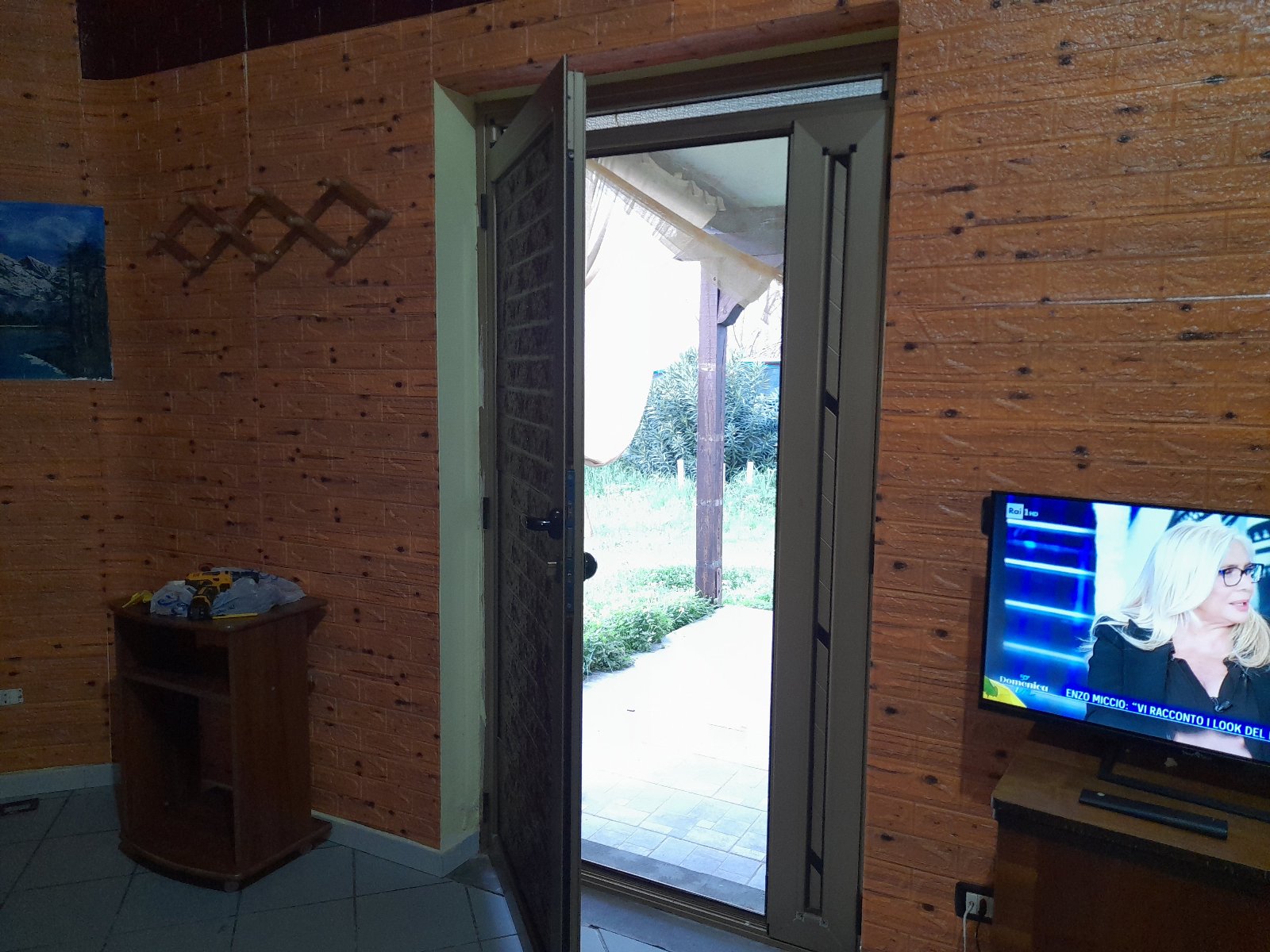 Ground-floor townhouse with private garden