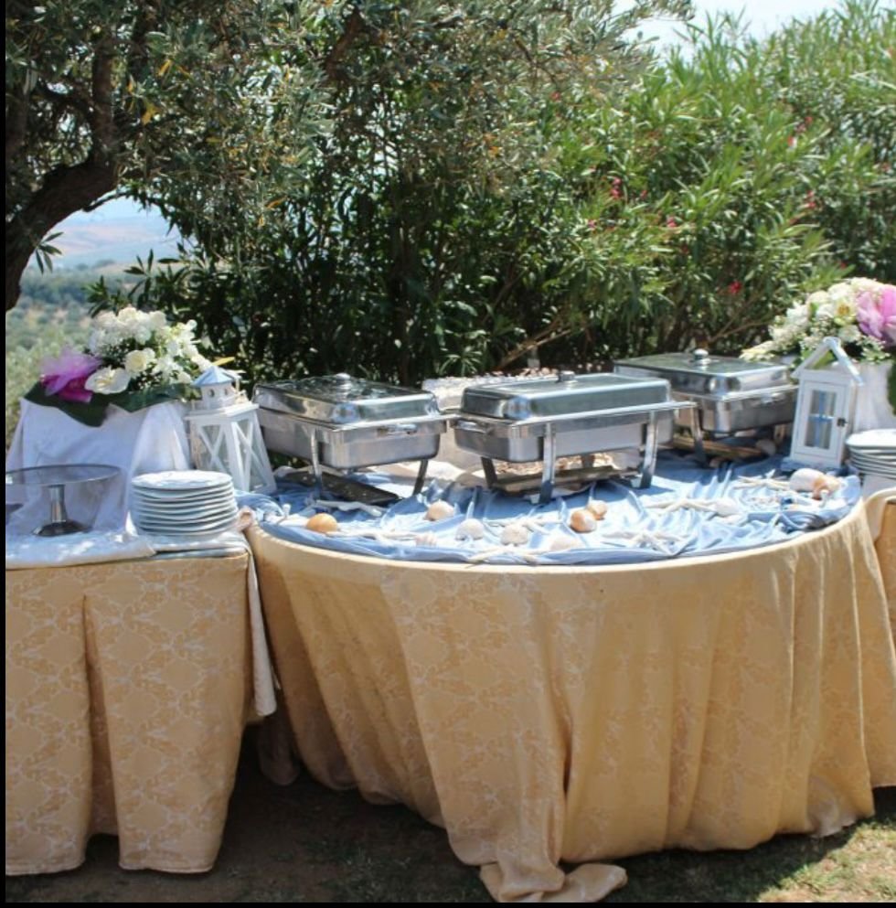 Splendida villa in collina, in zona panoramica con vista mare.