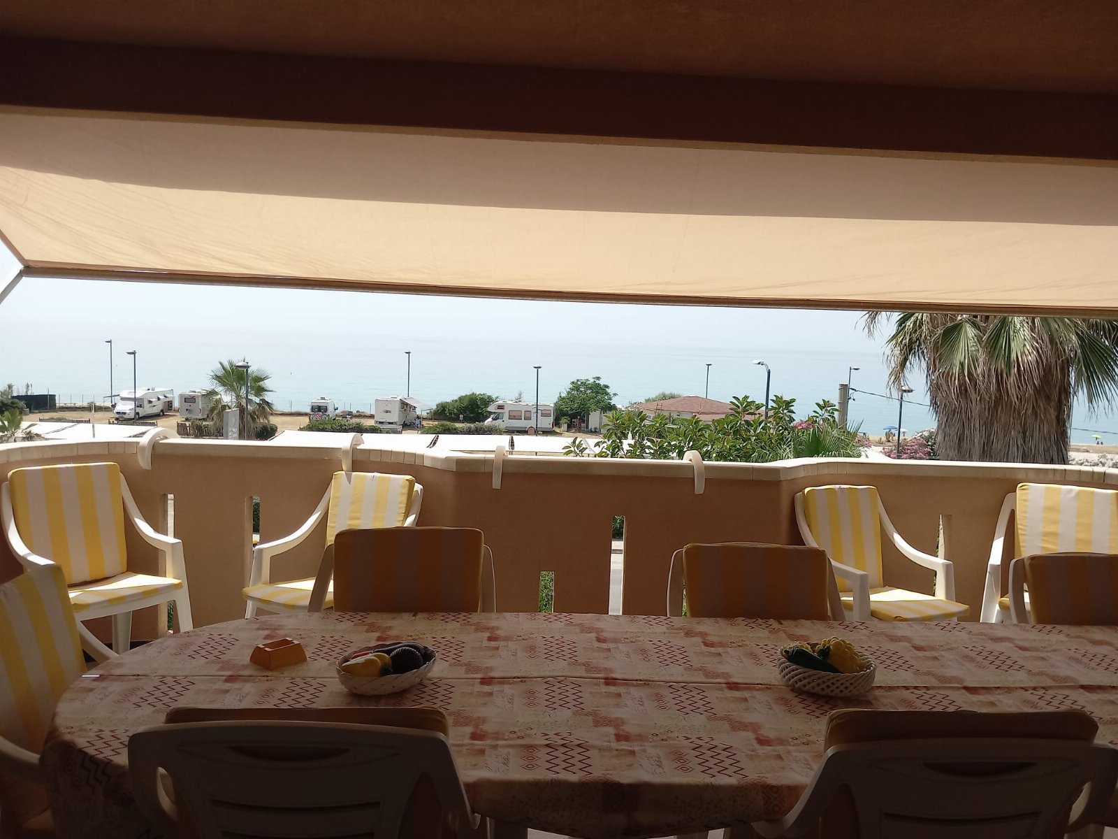 OCEANFRONT Vacation Rentals at Villa Wanda