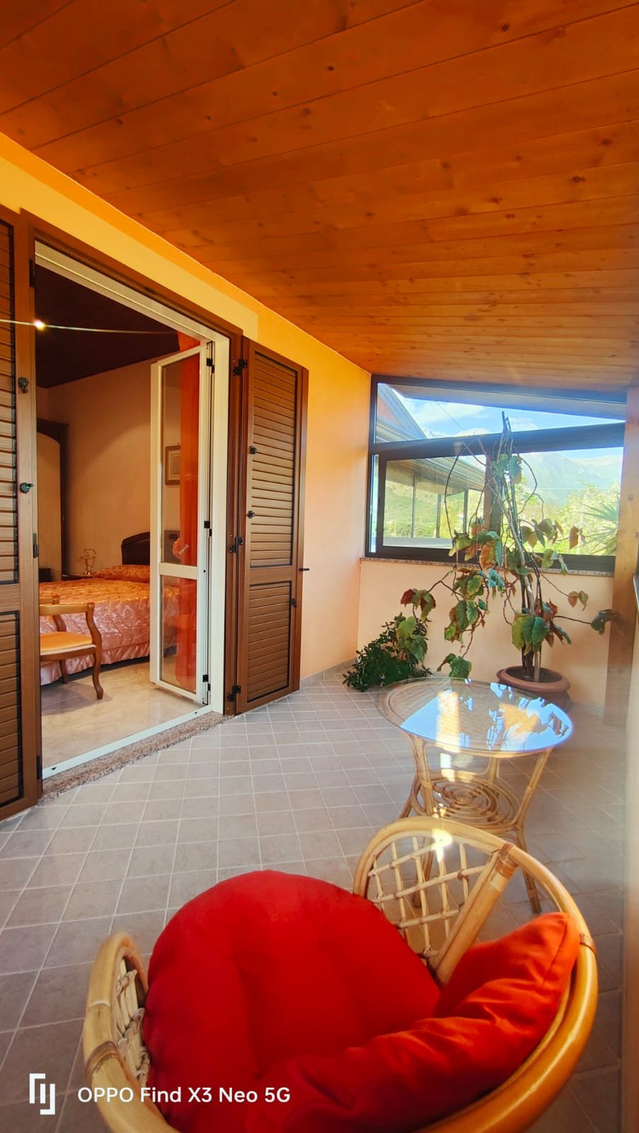 Villa with swimming pool