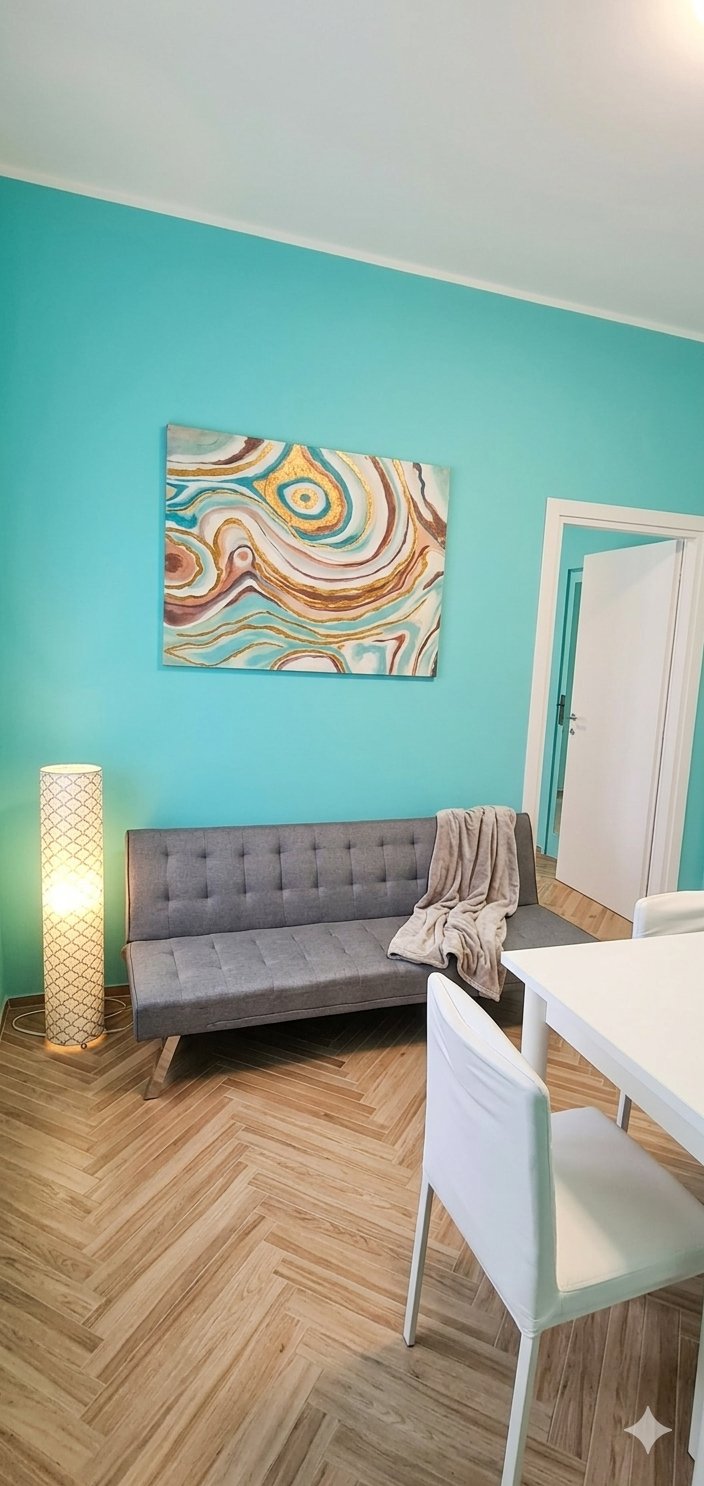 Modern One-Bedroom Apartment | 2 min from the Station